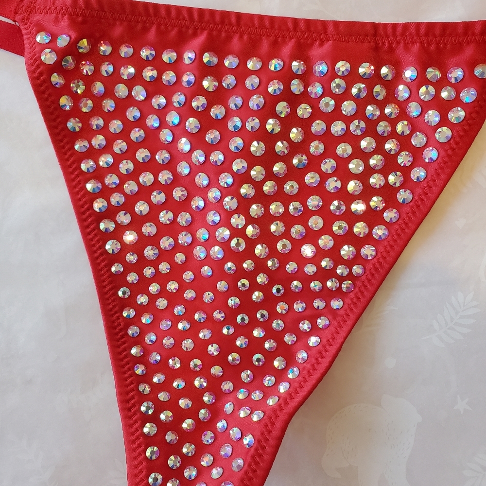 💖🔥💕NWT Victoria's secret Very Sexy Rhinestone v-string Small Red - Picture 4 of 5